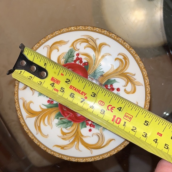 MIKASA Holiday Orchard Round Trinket Vanity Pin Box w/Lid - Picture 4 of 5